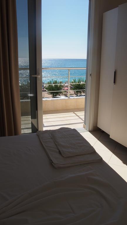 הימארה Rondos Hotel מראה חיצוני תמונה