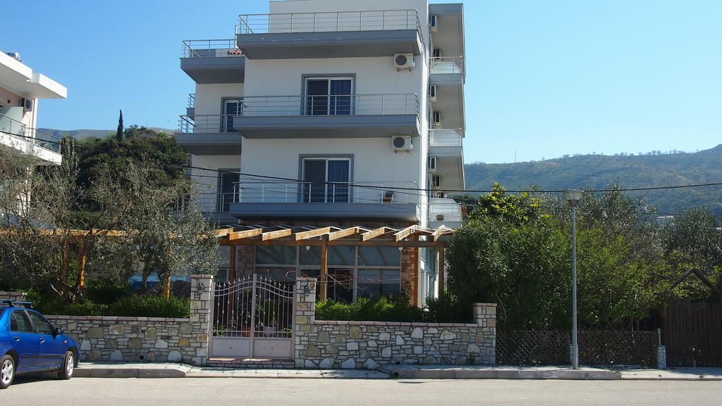 הימארה Rondos Hotel מראה חיצוני תמונה