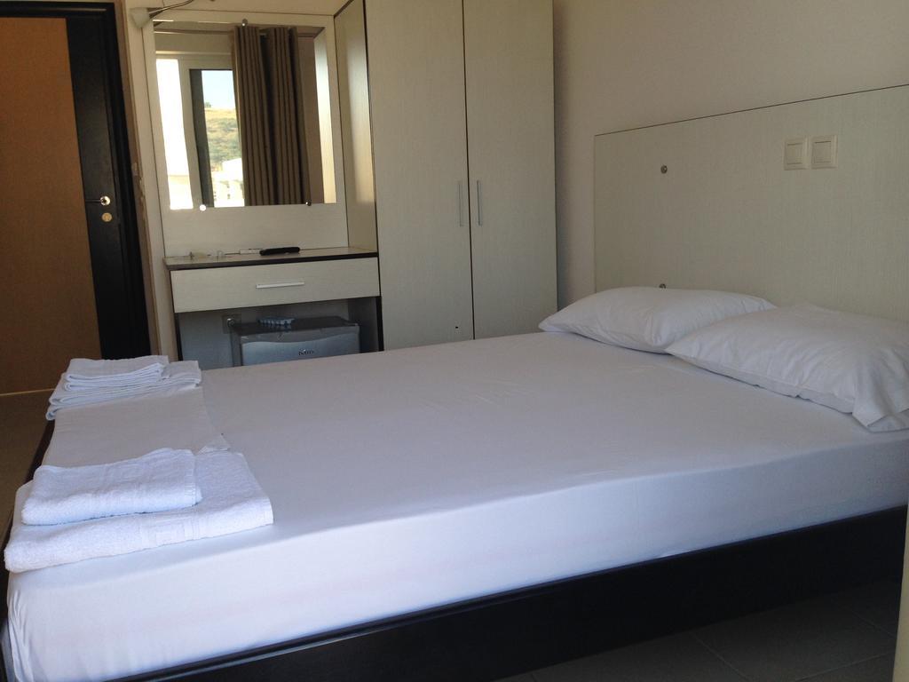 הימארה Rondos Hotel חדר תמונה