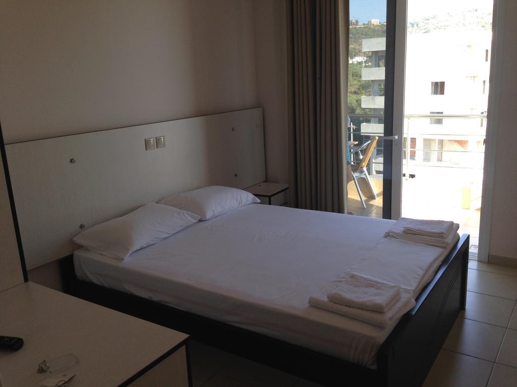 הימארה Rondos Hotel חדר תמונה