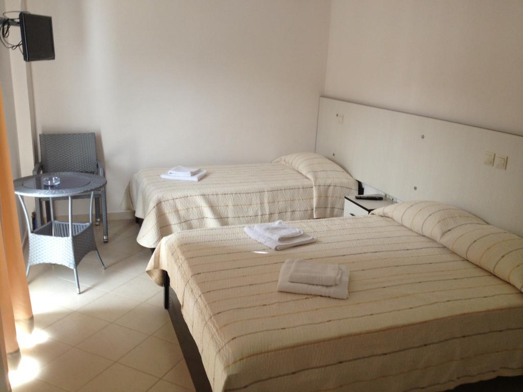 הימארה Rondos Hotel חדר תמונה