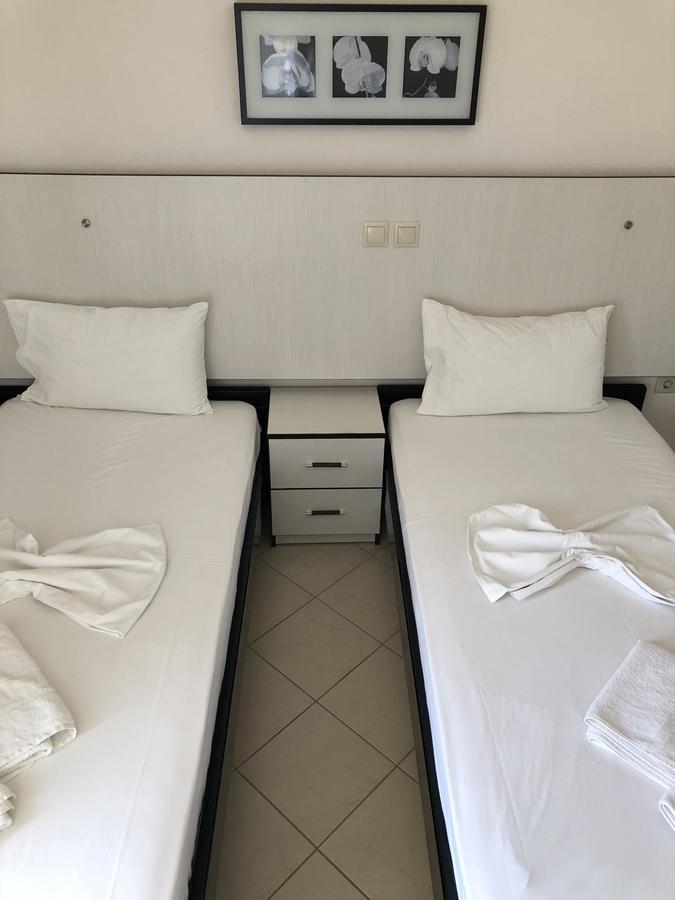 הימארה Rondos Hotel מראה חיצוני תמונה