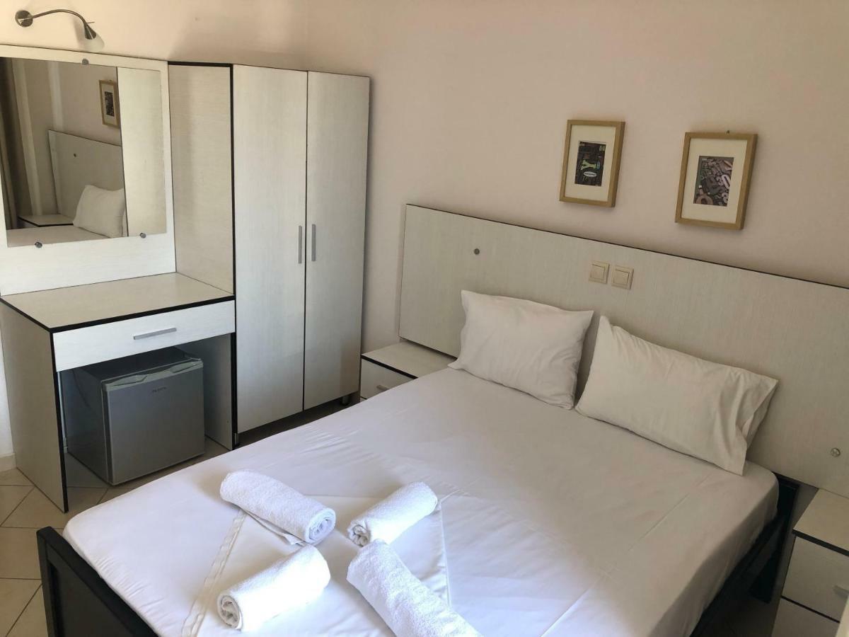 הימארה Rondos Hotel מראה חיצוני תמונה